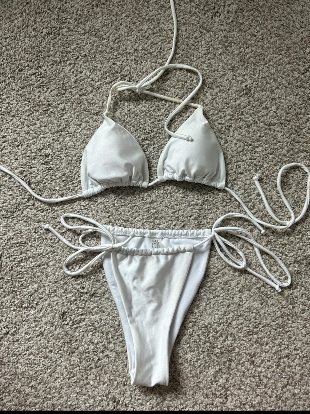 SHEIN White Tie-Side Triangle Bikini